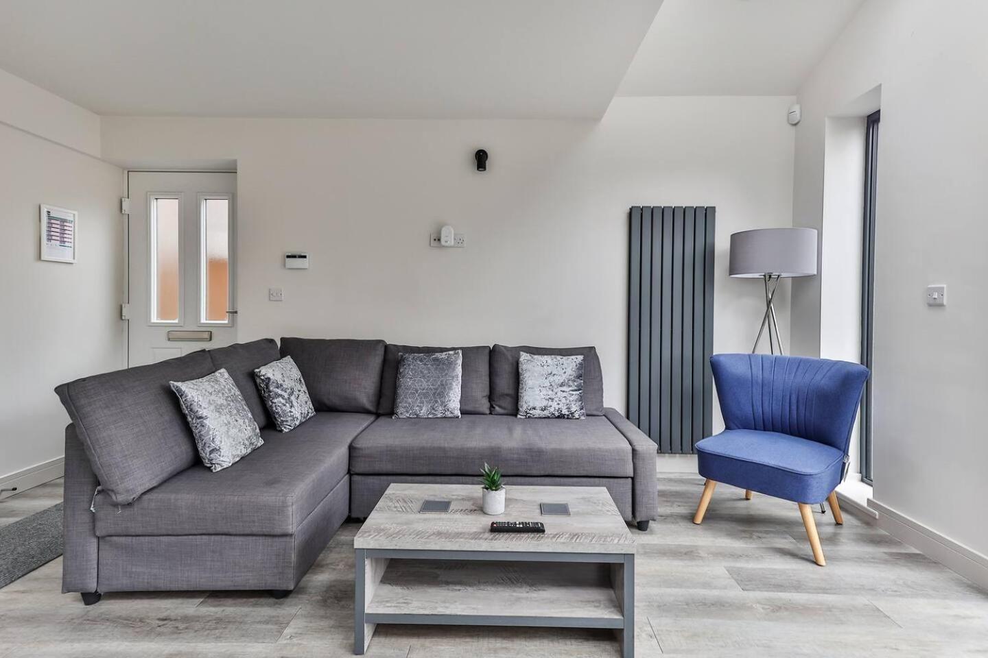 Spacious, Modern 2 Bed Apartment With Ensuites Sheffield Exteriör bild